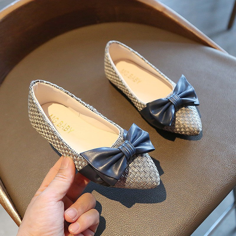 Mädchen Lederschuhe mit spitzer Zehe und Schleife – Bild 3 | LuxeStyle