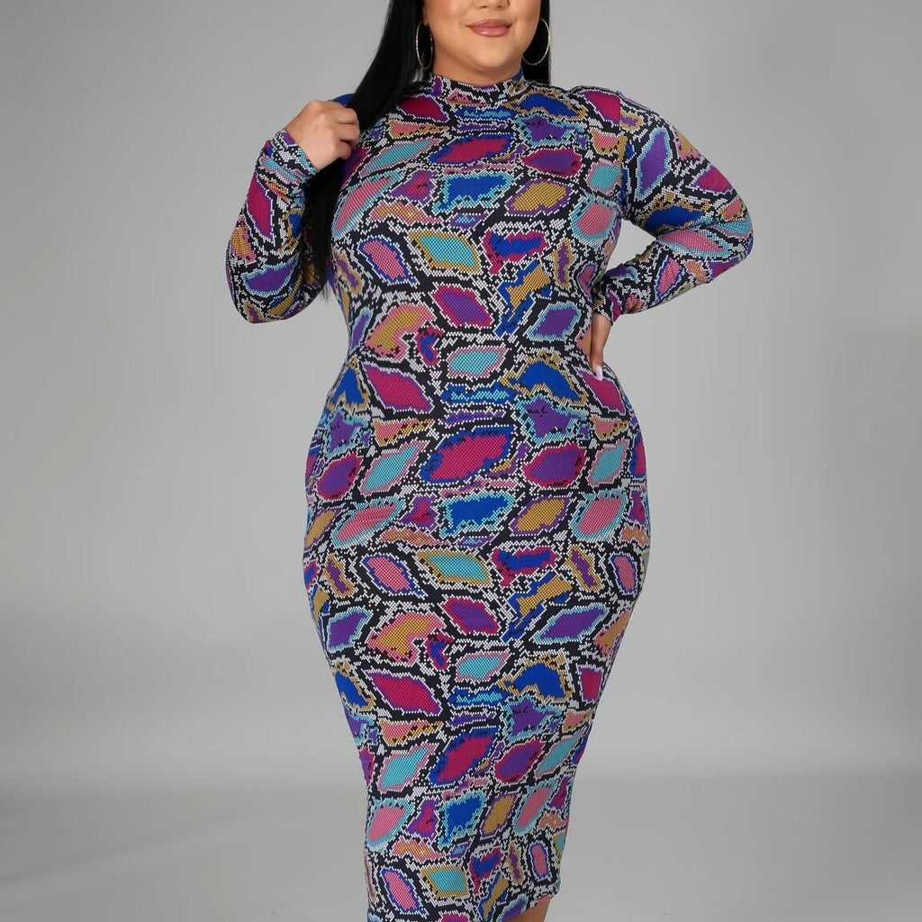Elegantes Midi-Kleid mit Gittermuster – Bild 4 | LuxeStyle