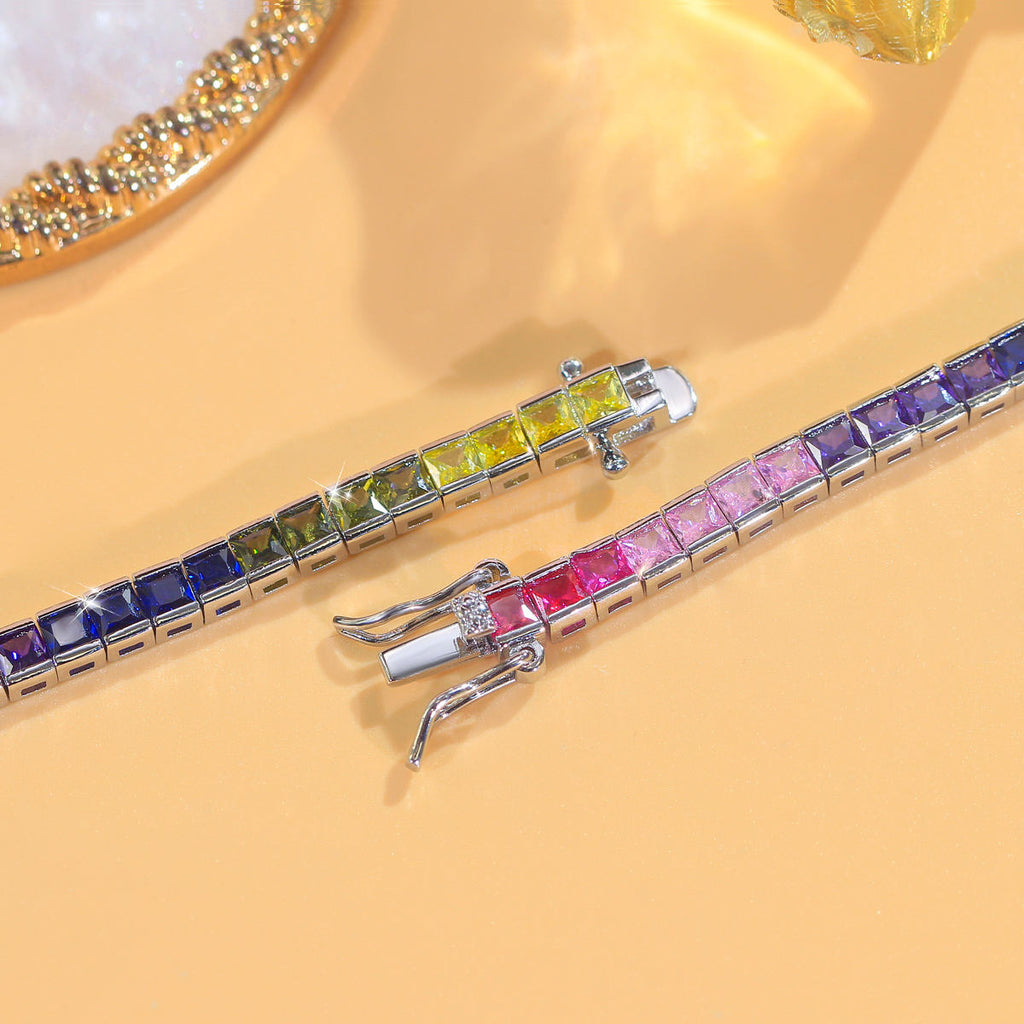 Regenbogenfarbenes Tennis-Armband mit Zirkonia – Bild 6 | LuxeStyle