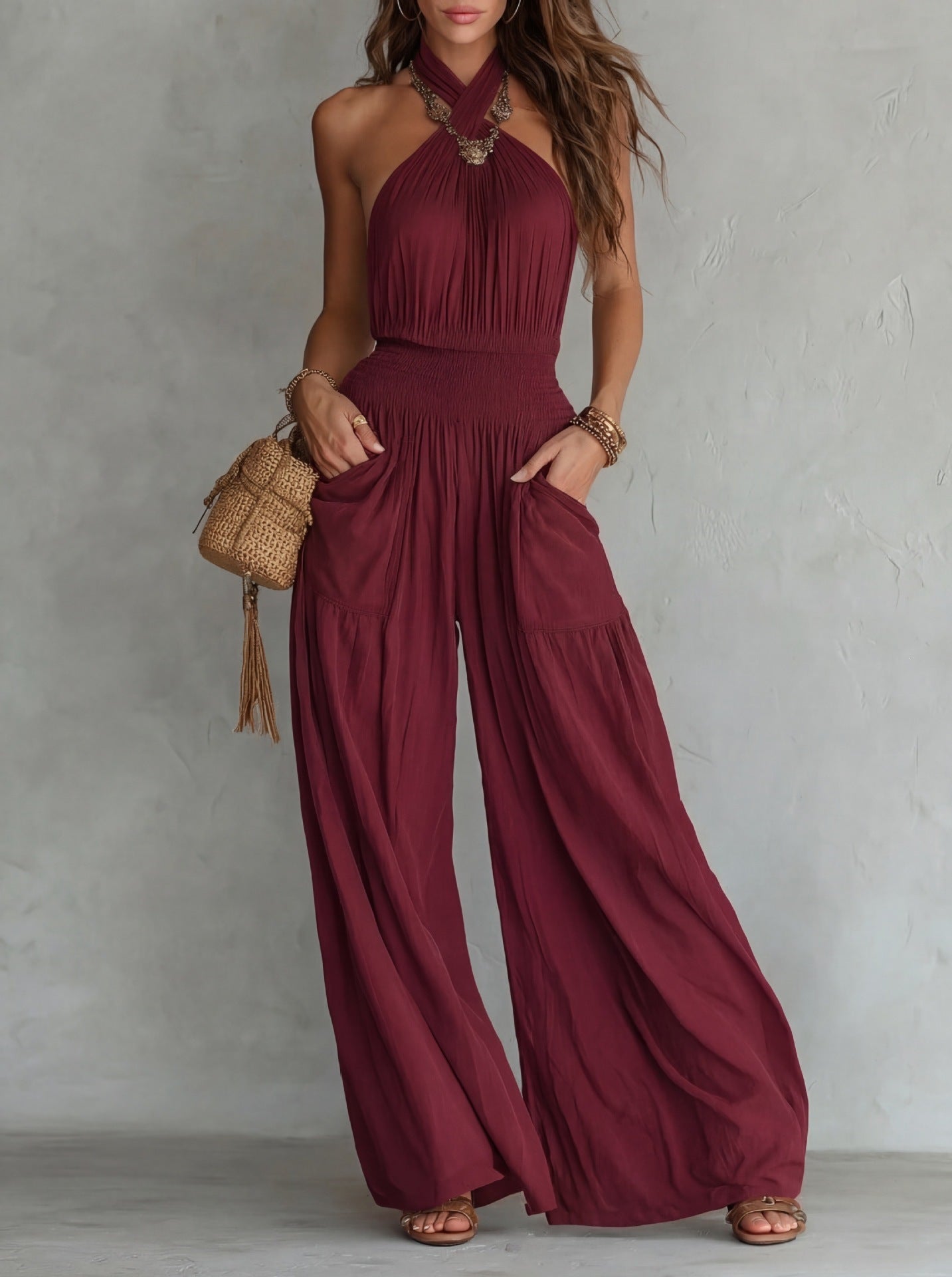 Ärmelloser Jumpsuit mit weitem Bein