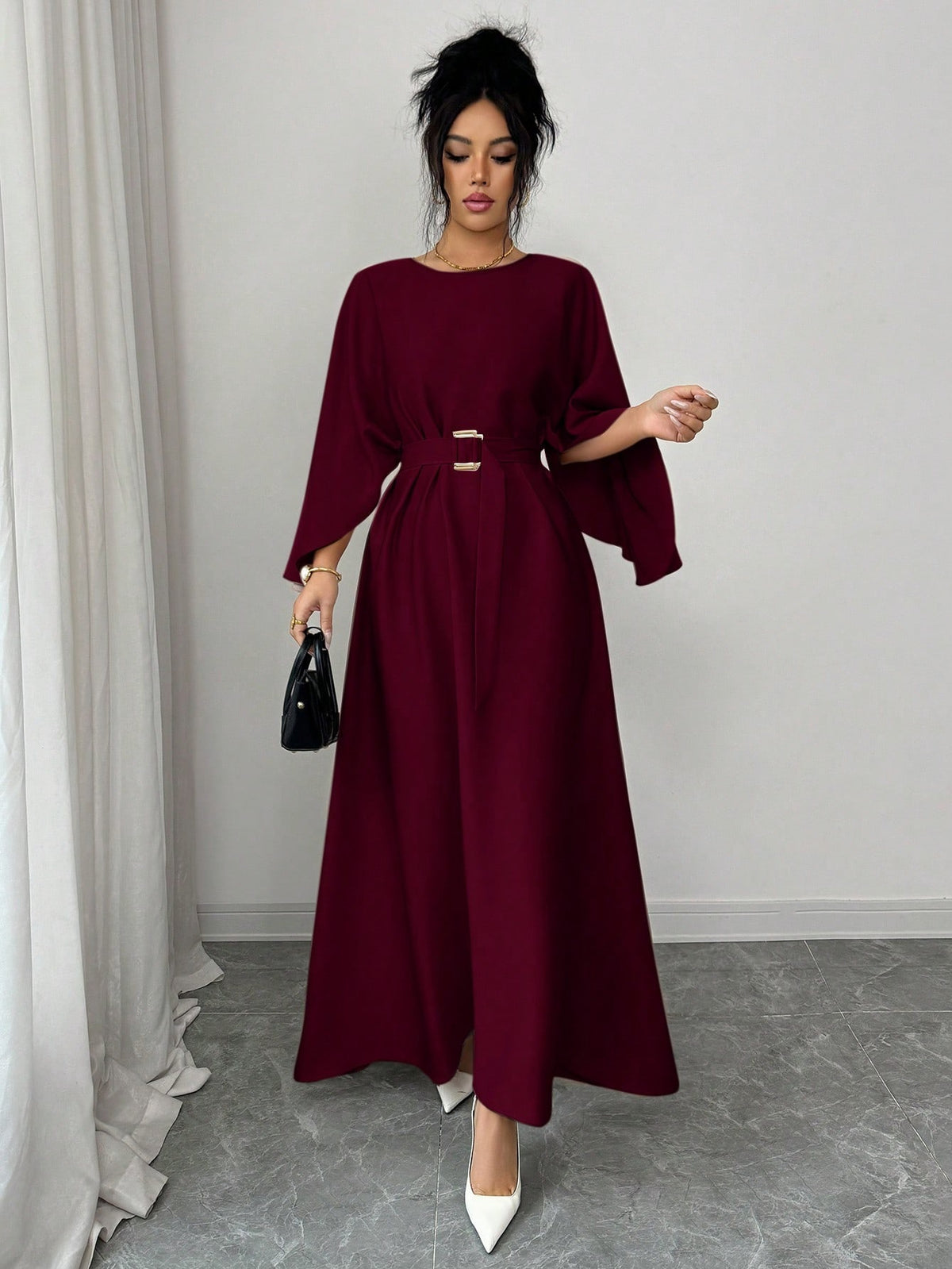Elegantes Strickkleid mit Schnürung – Bild 7 | LuxeStyle
