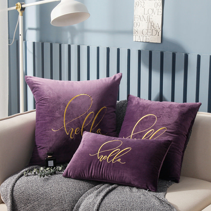 Samtkissen mit Goldfaden-Stickerei – Bild 10 | LuxeStyle