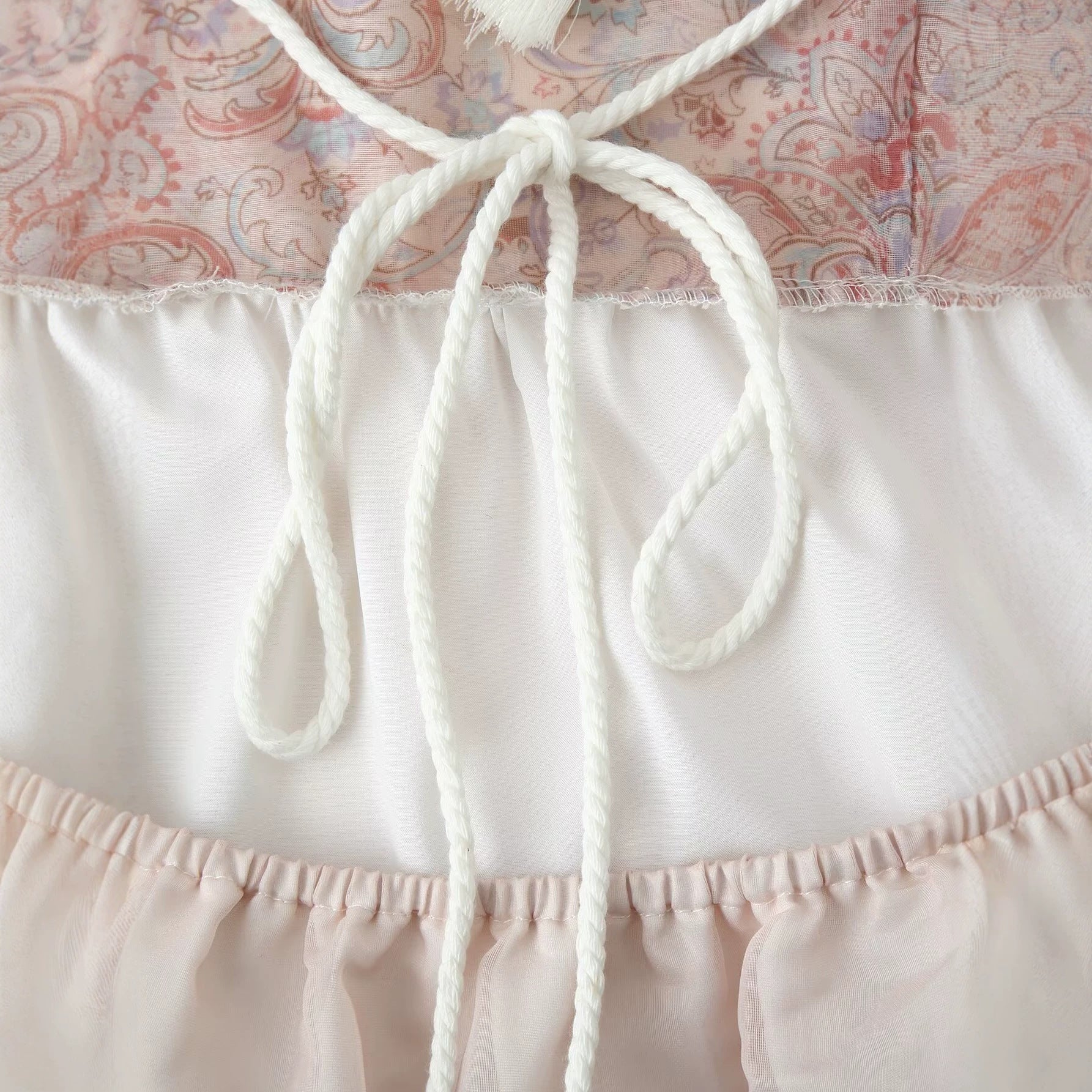 Florales Kleid mit Off-Shoulder
