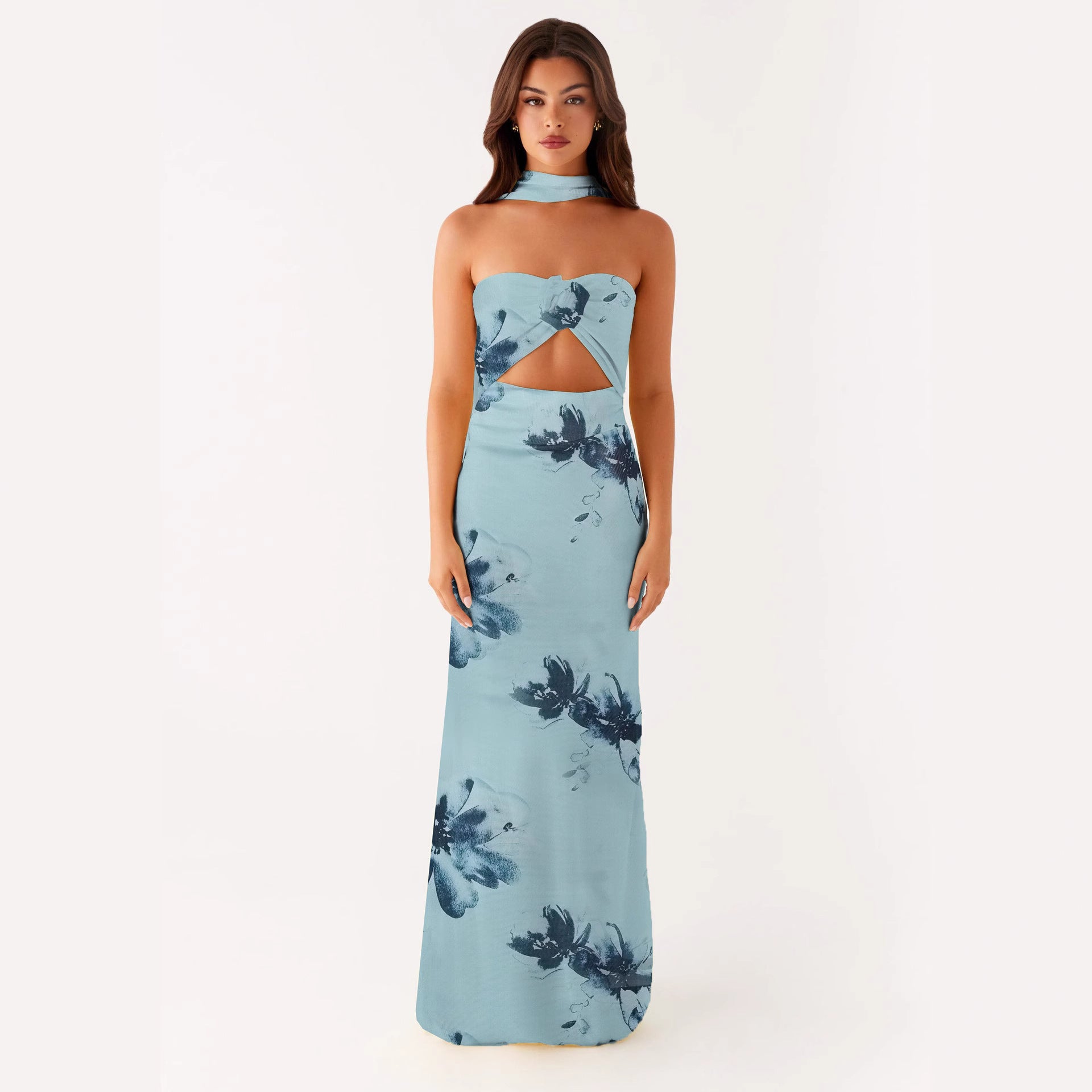 Blumiges Kleid mit Schnürung