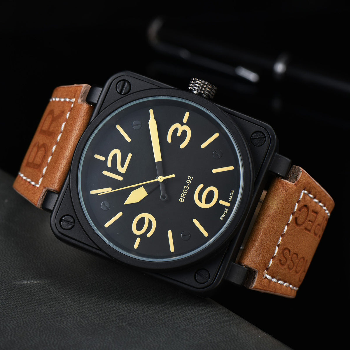 Männliche Automatik-Uhr mit quadratischem Zifferblatt – Bild 3 | LuxeStyle