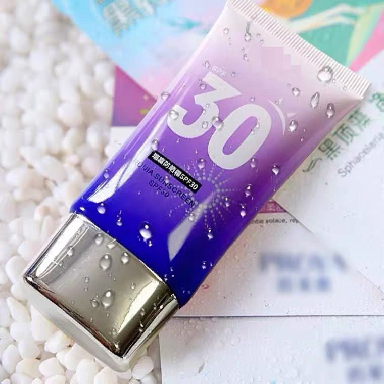 BB Cream 3-in-1 mit LSF 30 – Bild 7 | LuxeStyle