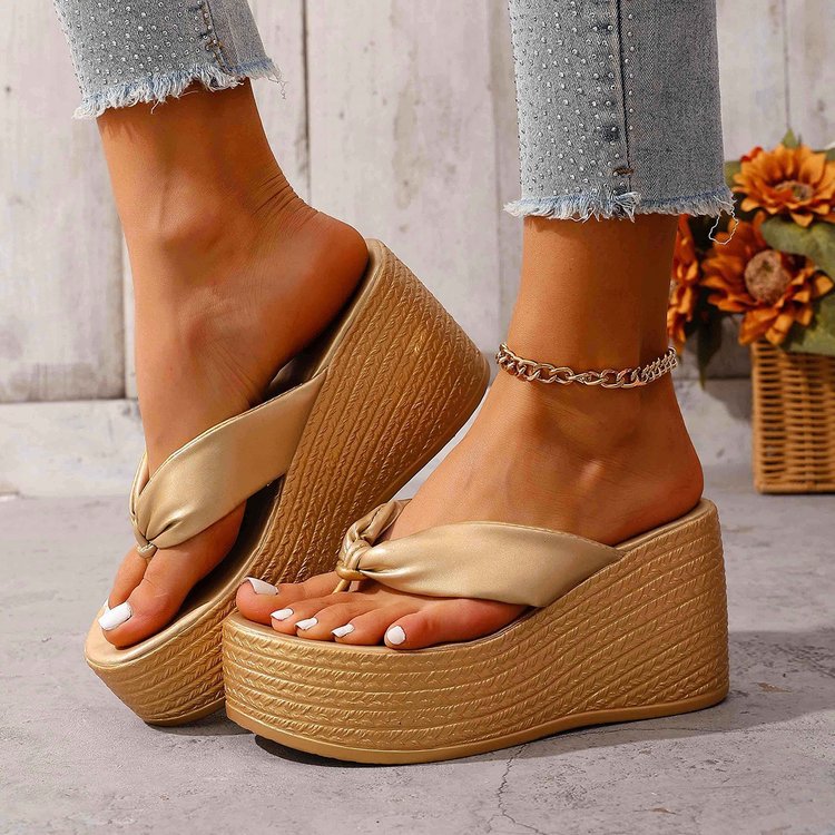 Wasserfeste Plattform-Sandale mit Peep-Toe | LuxeStyle