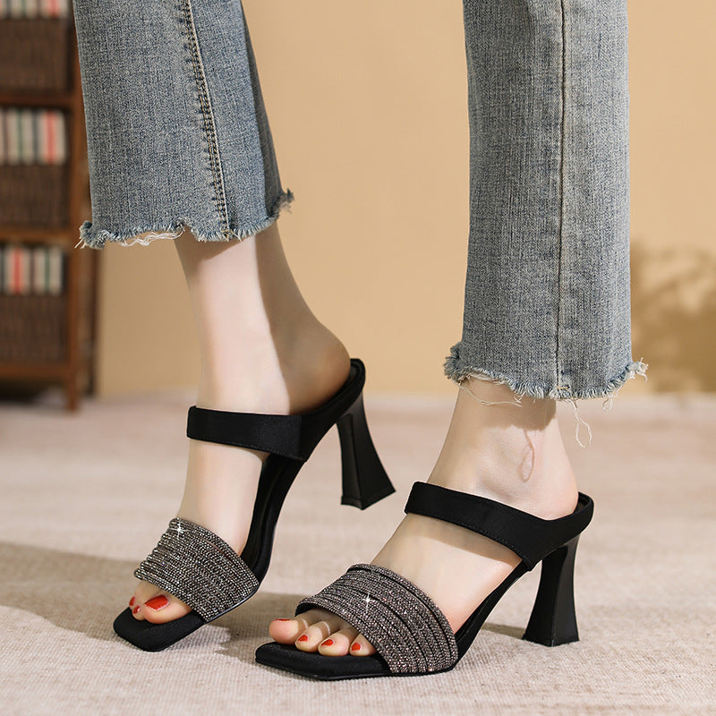 Damen Pantoletten mit Chunky-Absatz