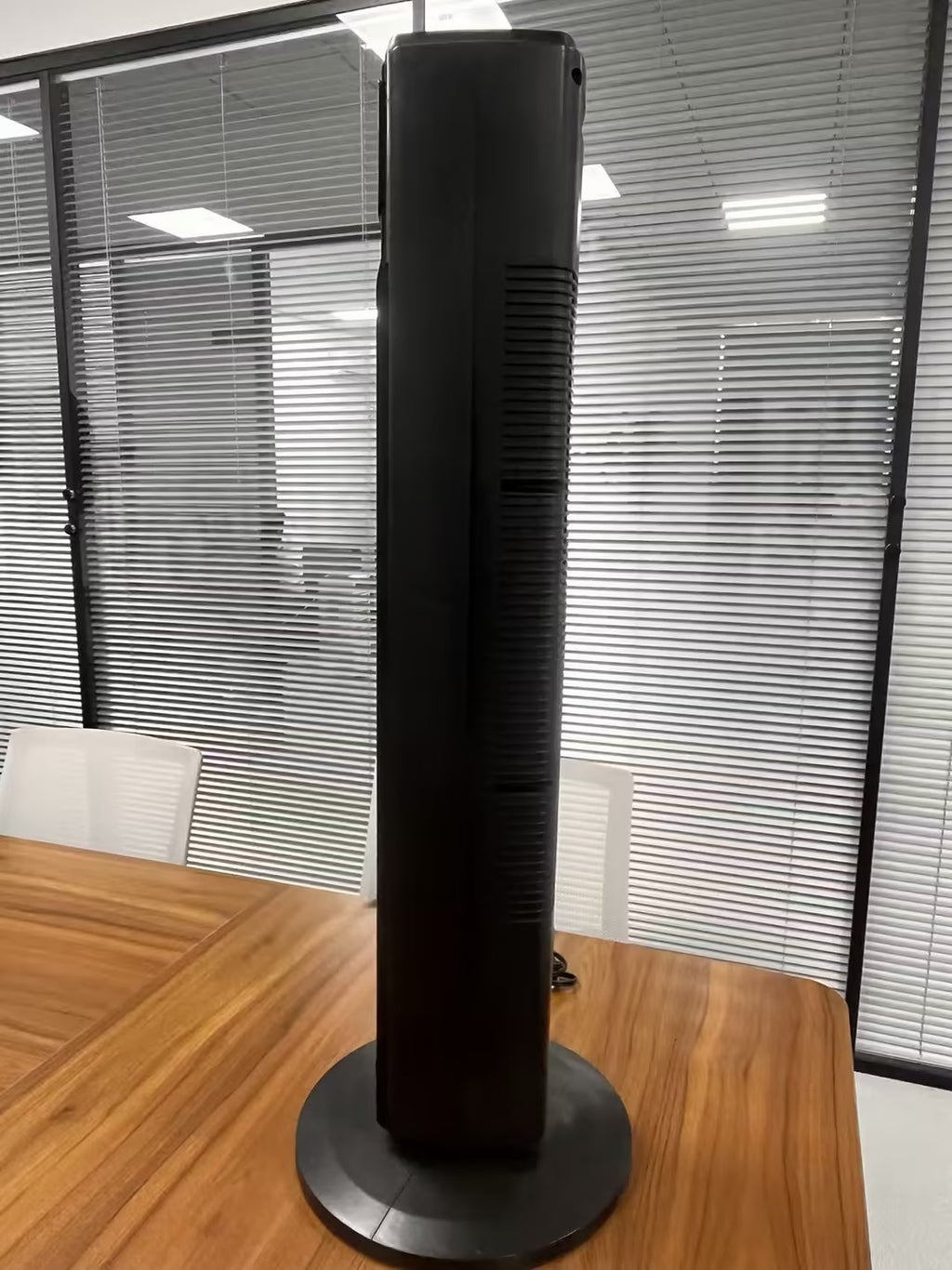 Intelligenter Ventilator mit Fernbedienung