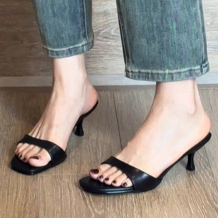 Elegante Sandalette im französischen Stil