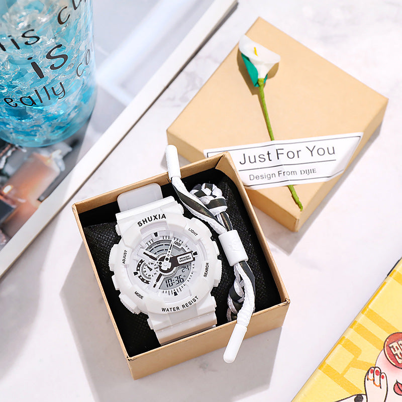 Sportliche Smartwatch mit Doppelanzeige 50 mm – Bild 9 | LuxeStyle