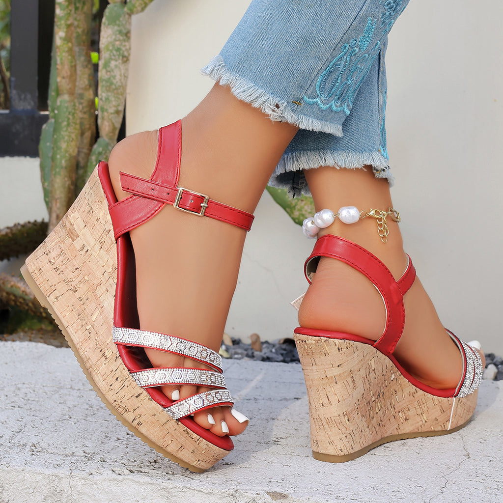 Strand-Sandalen mit Steinen