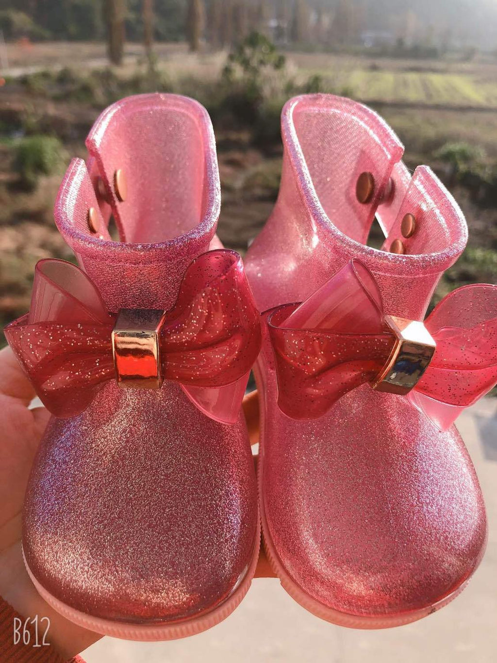 Kinder-Regenstiefel mit Schleife – Bild 3 | LuxeStyle