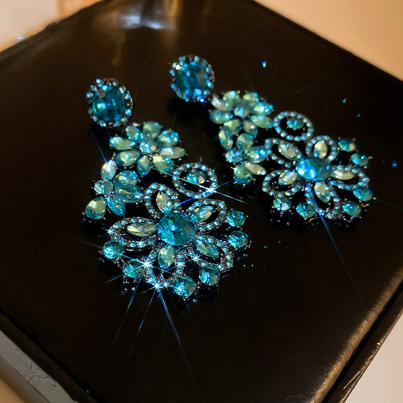 Retro-Glam Geometrische Ohrringe mit Diamant