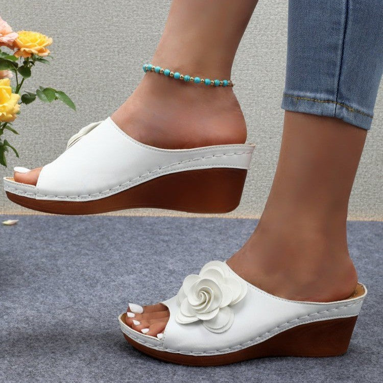 Flower Peep Toe Plateau-Wedge-Sandalen – Bild 8 | LuxeStyle