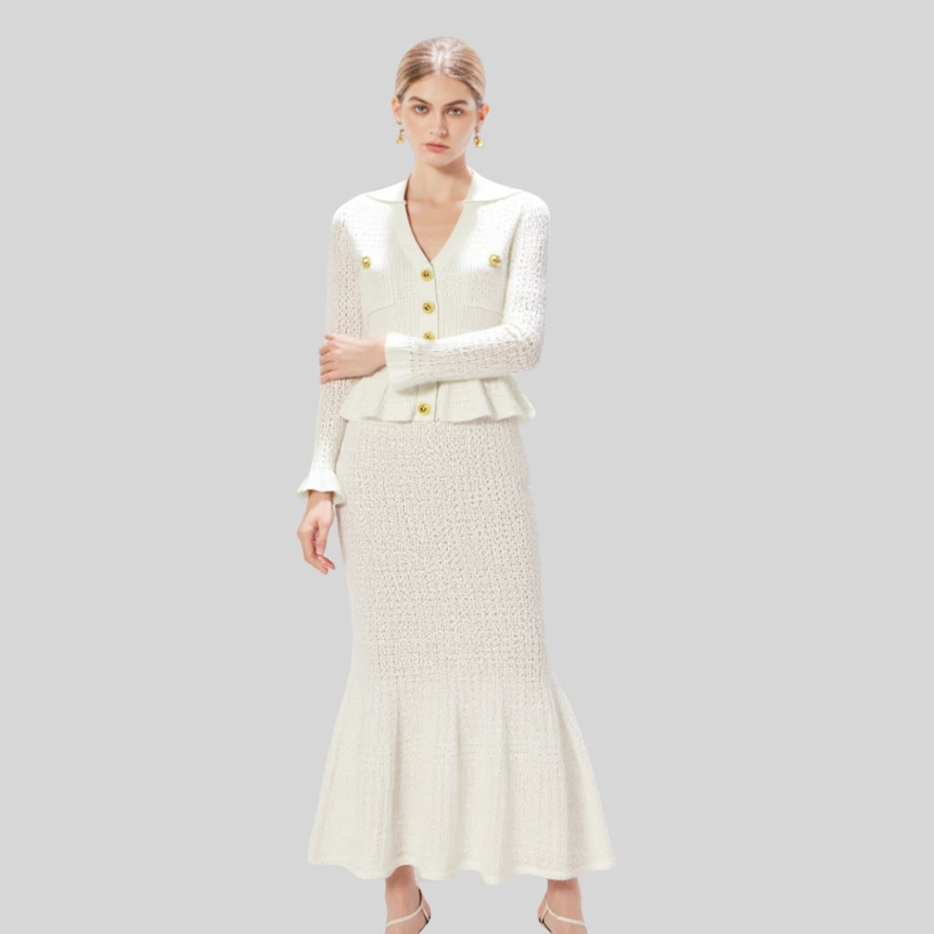 Elegantes Strickkleid mit V-Ausschnitt & Taillengürtel – Bild 8 | LuxeStyle