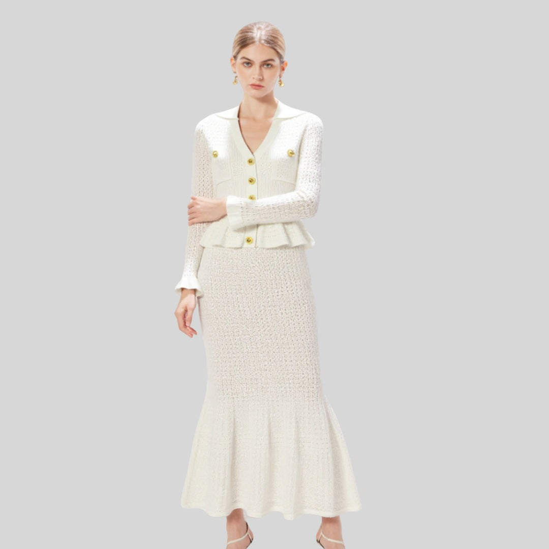 Elegantes Strickkleid mit V-Ausschnitt & Taillengürtel – Bild 8 | LuxeStyle
