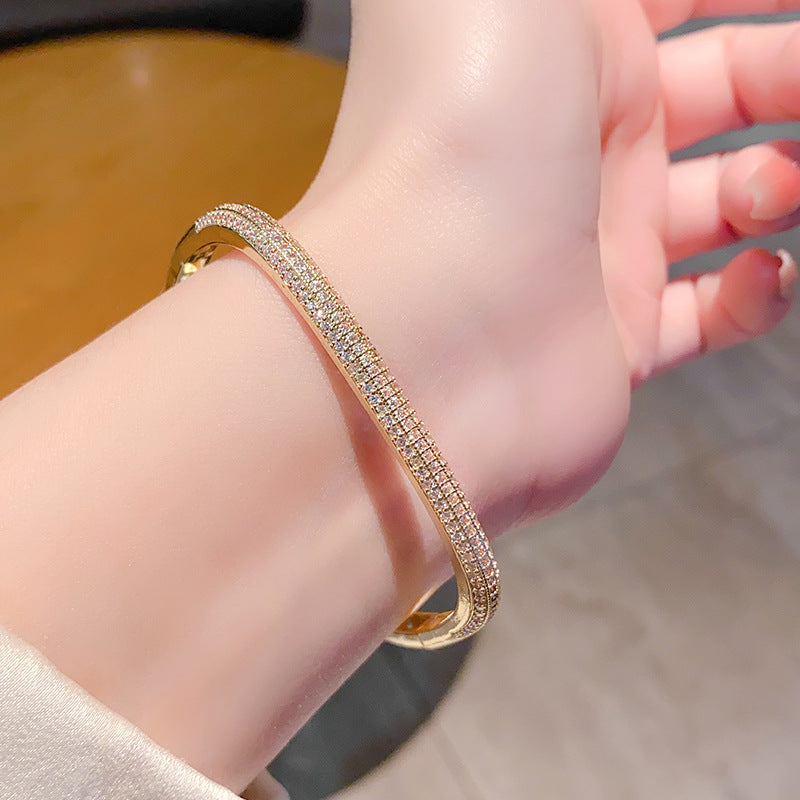 Diamantarmband mit Galaxie-Design – Bild 5 | LuxeStyle