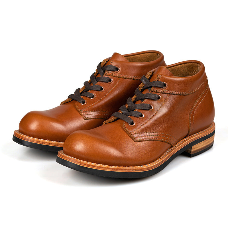 Leder-Sneaker mit runder Kappe