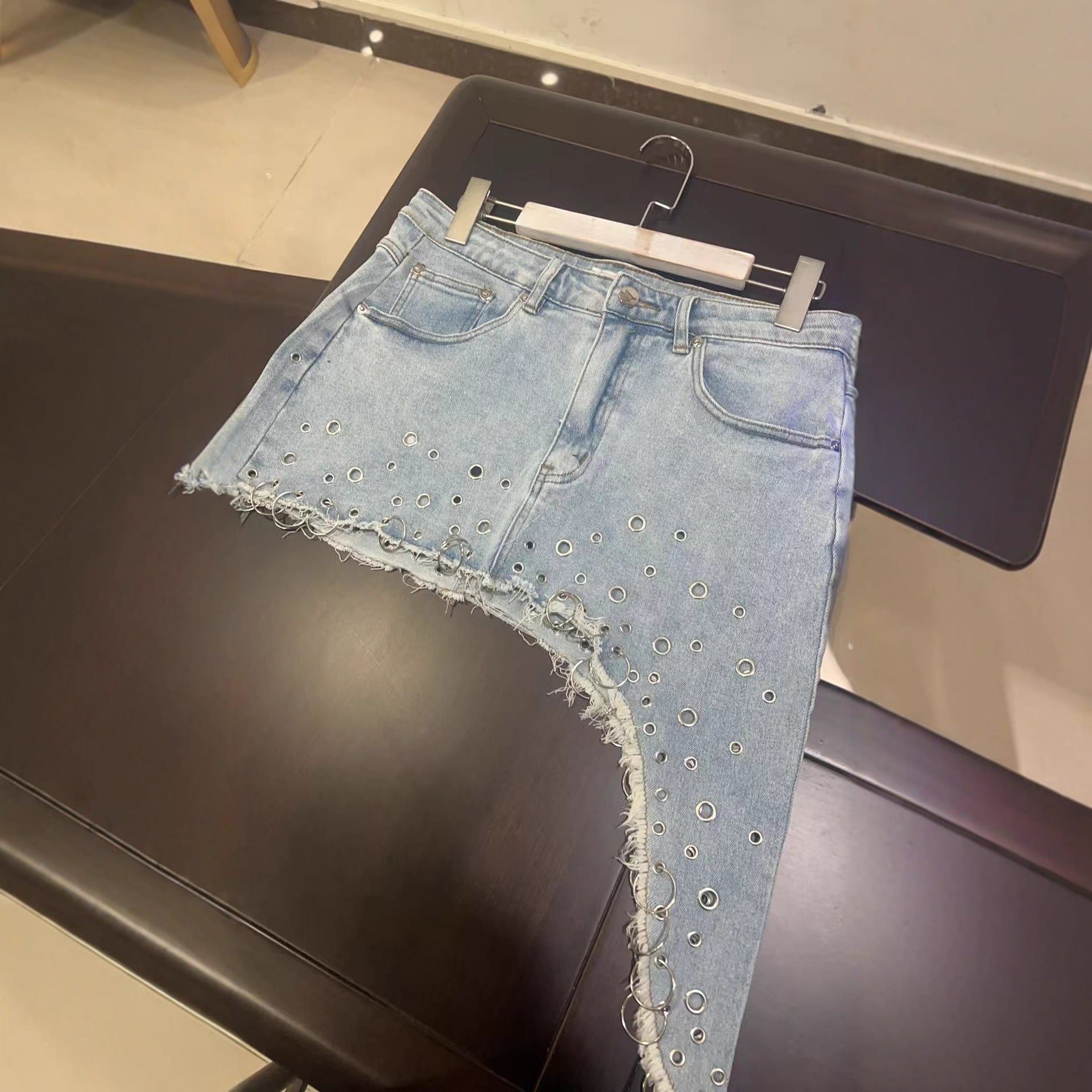 Denim Minirock mit asymmetrischem Saum