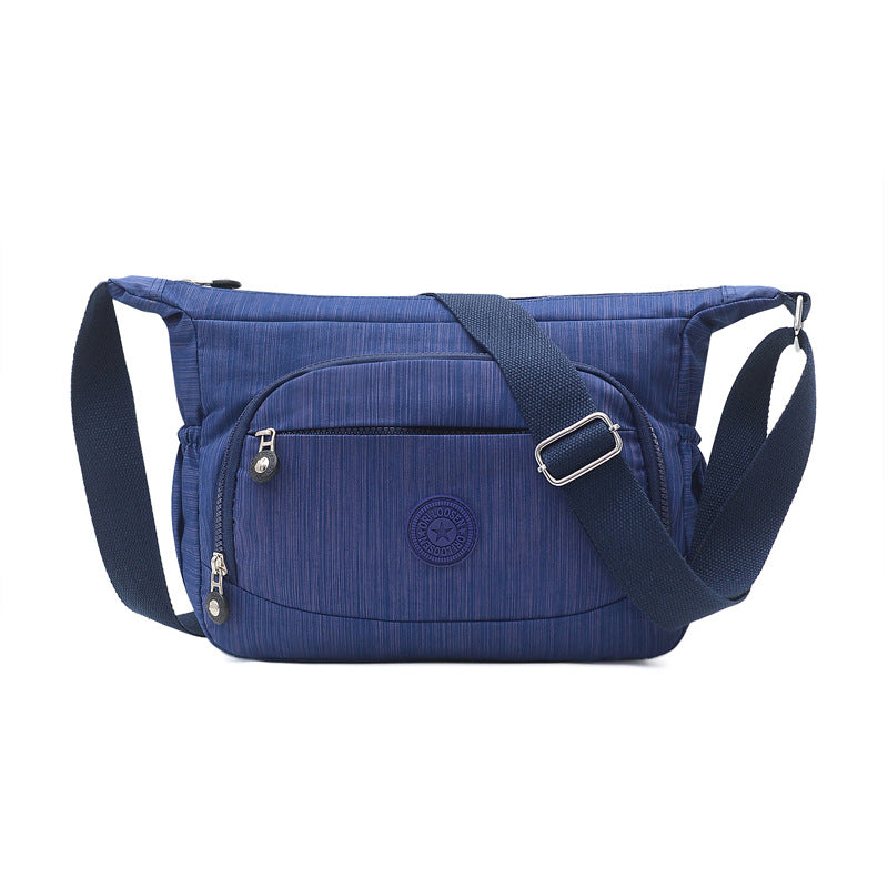Nylon Schultertasche für Damen – Bild 3 | LuxeStyle
