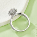 S925 Silber Moissanit Ring mit Halo & Twist Band – Bild 2 | LuxeStyle