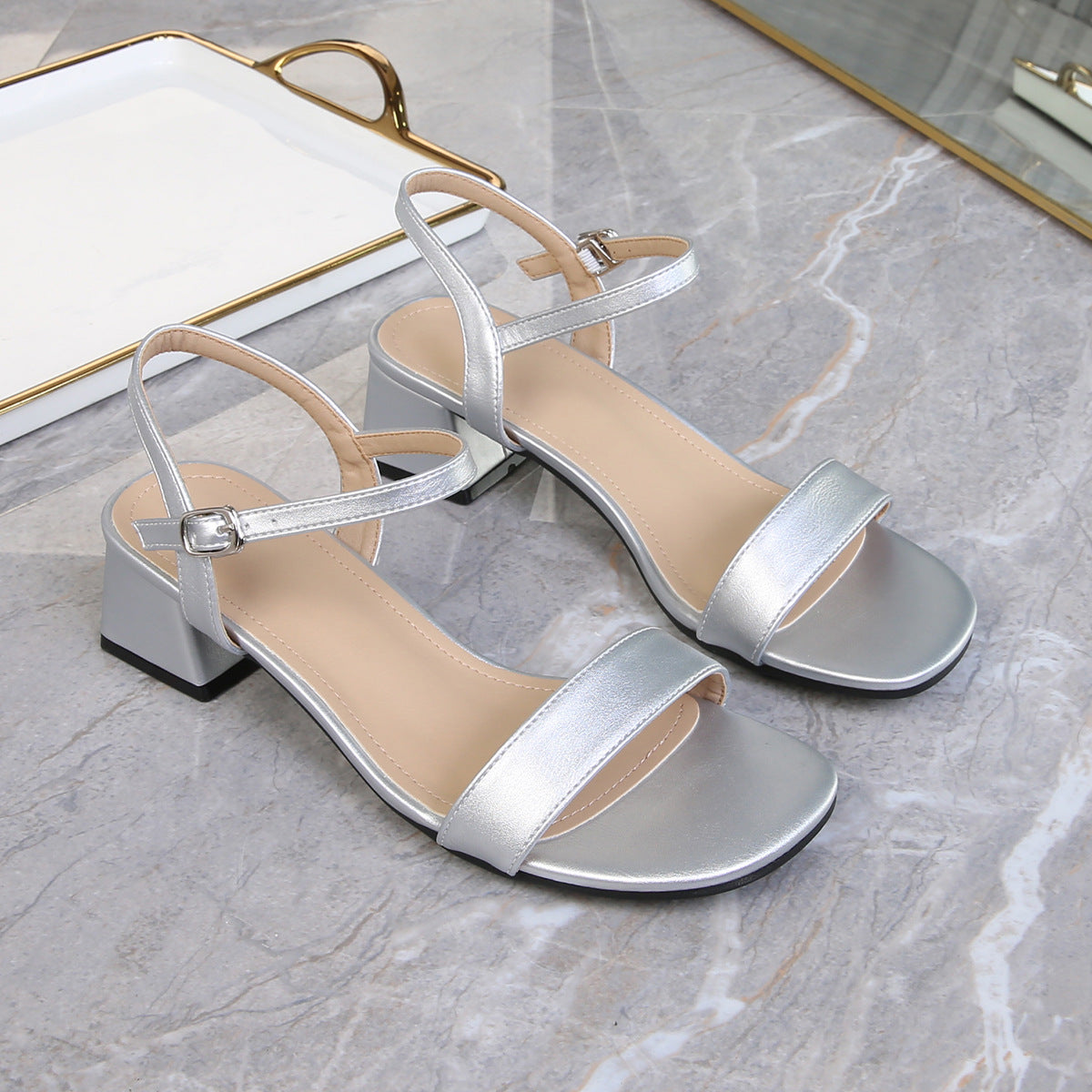 Riemchensandalen mit Chunky-Absatz