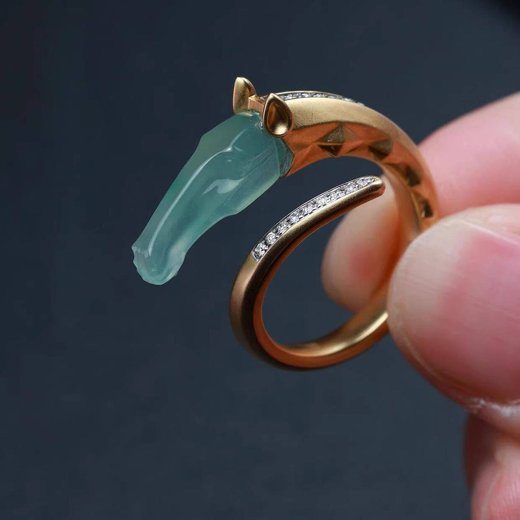 Pferde-Jahr-Ring mit Imitationsjade – Bild 2 | LuxeStyle