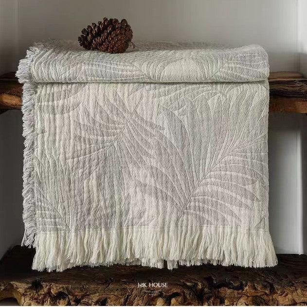 Dickgewebte Vier-Lagen-Jacquard-Decke mit Fransen