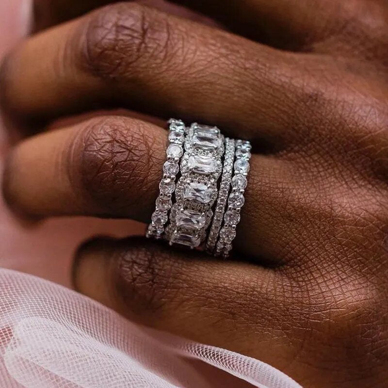 Vierteiliges Ring-Set mit Zirkonia-Einlage – Bild 5 | LuxeStyle