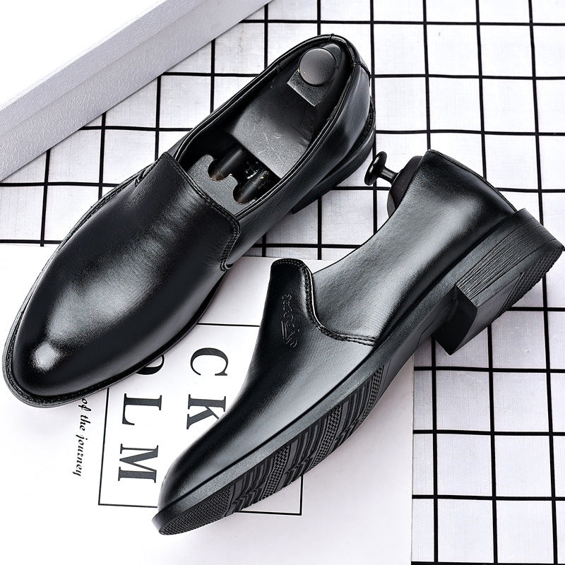 Business Slipper aus Leder mit spitzer Zehenpartie