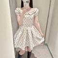 Lapelle Kleid mit definiertem Bund
