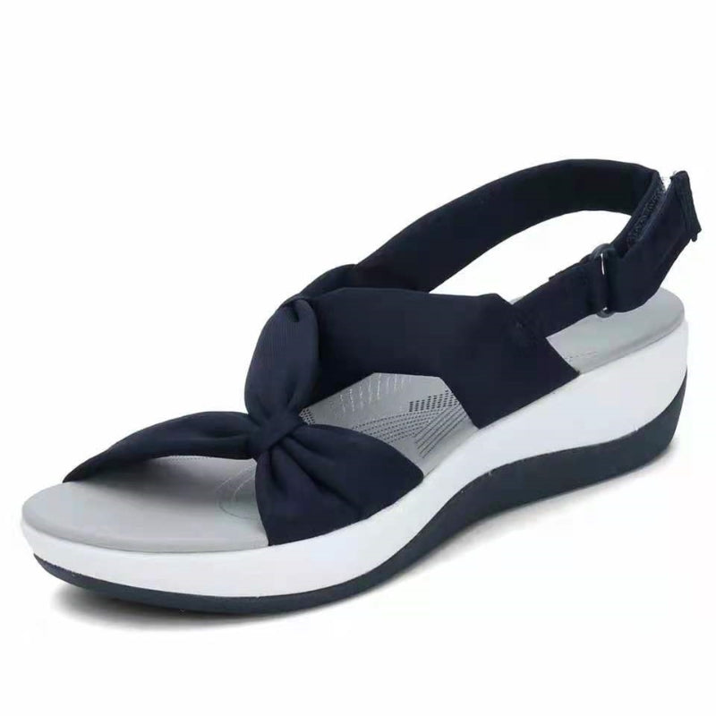 Sandalen mit Klettverschluss und Keilabsatz | LuxeStyle