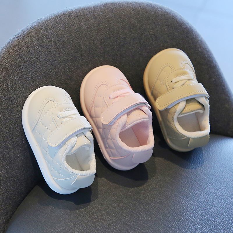 Weiche Sohle Anti-Rutsch Kinderlaufschuhe