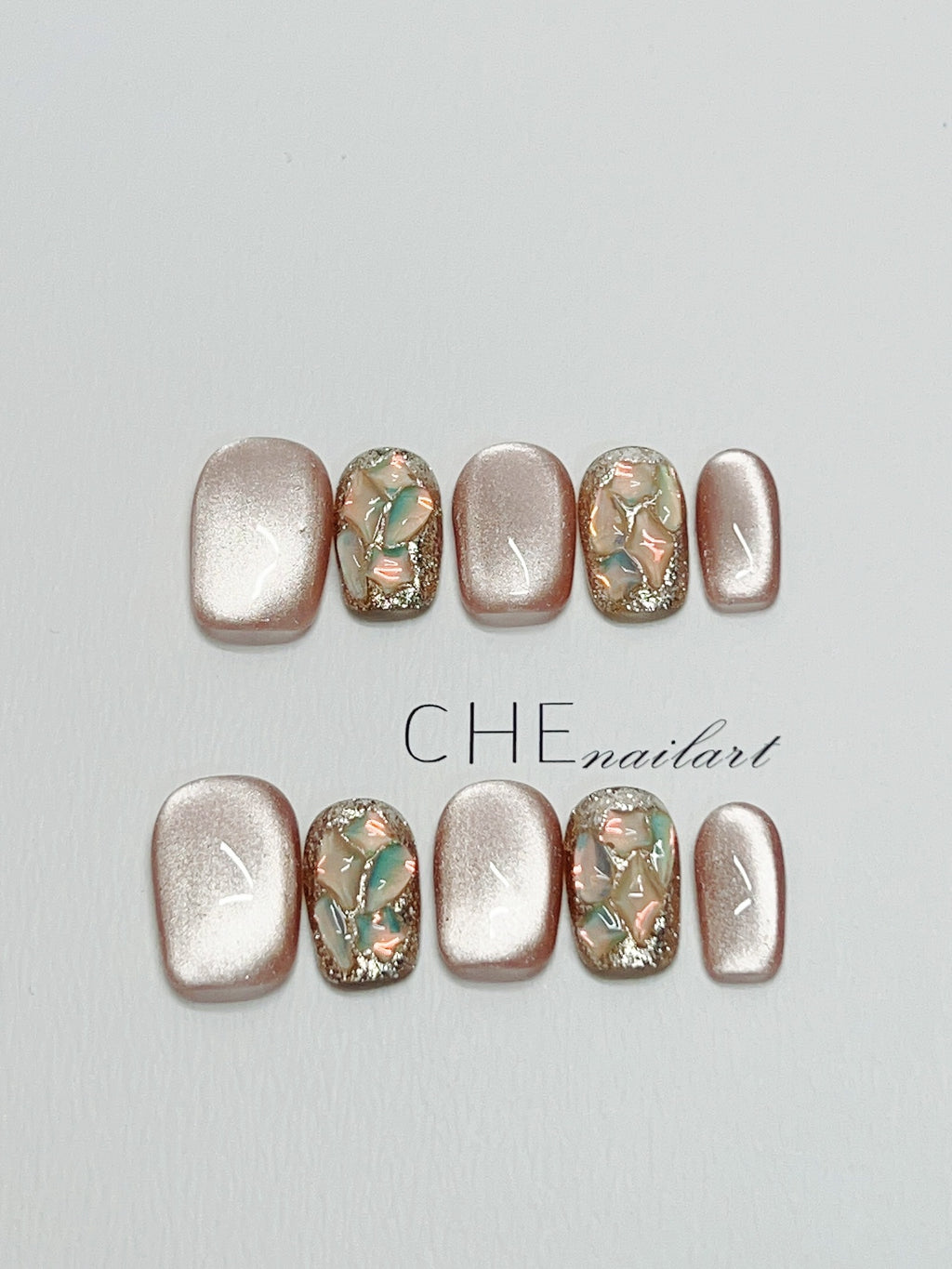 Handgemachte Cat Eye Nägel für Herbst/Winter – Bild 5 | LuxeStyle