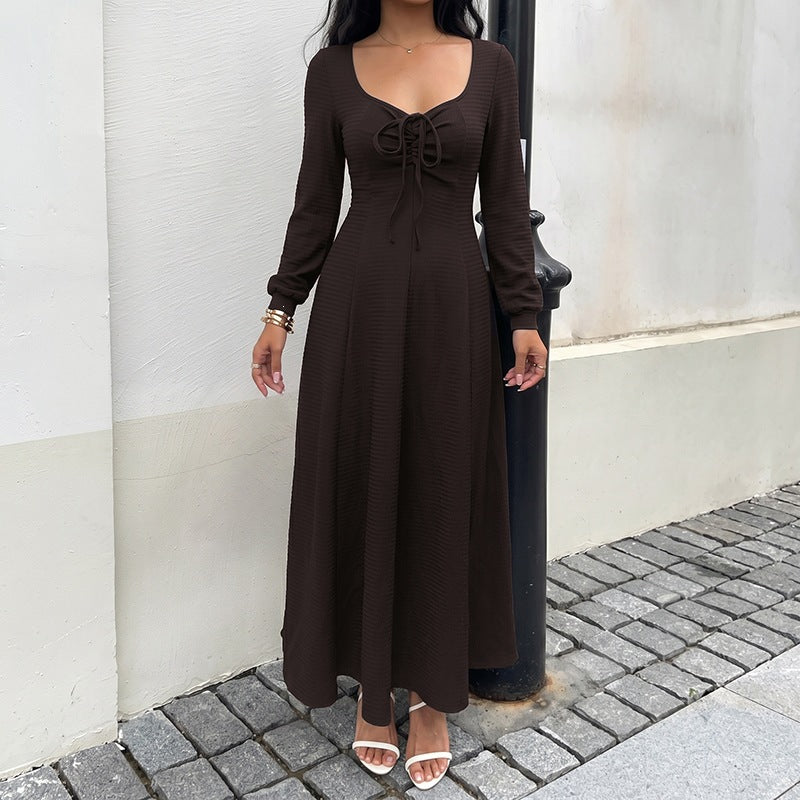 Elegantes A-Linien Strickkleid mit Schnürung