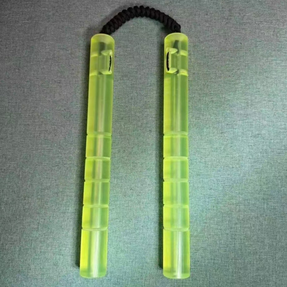 Transparenter Nunchaku aus Kunststoff
