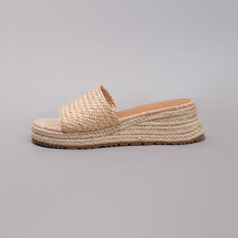 Keilsandalen mit Hanfseil-Plateau