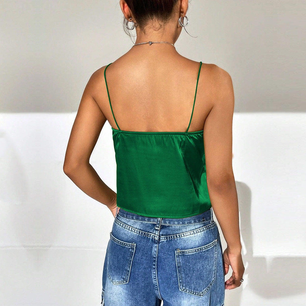Dunkelgrüne Satin-Camisole mit V‑Ausschnitt – Bild 3 | LuxeStyle