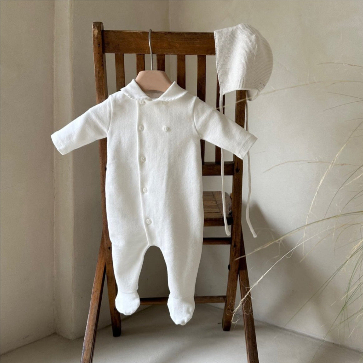 Baby Strampler mit Peter-Pan-Kragen – Bild 4 | LuxeStyle