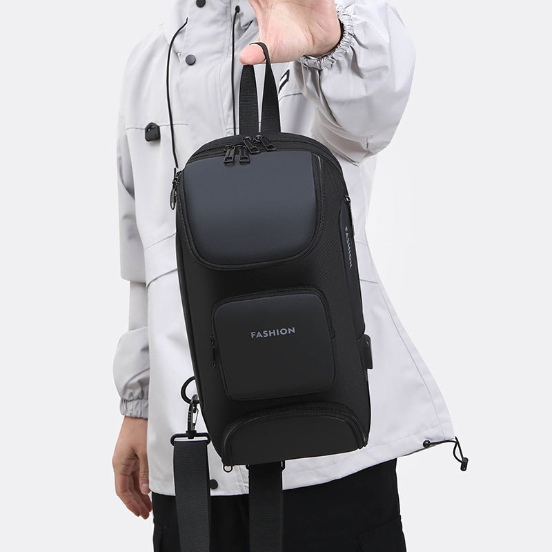 Herren-Rucksack mit USB-Anschluss und viel Stauraum – Bild 7 | LuxeStyle