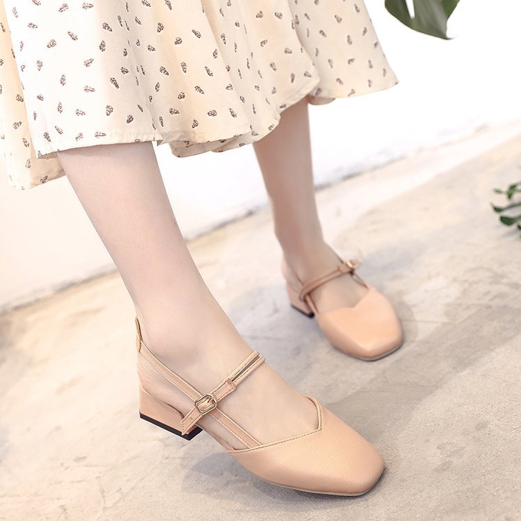 Sandale mit quadratischem Zehenschutz und Blockabsatz | LuxeStyle
