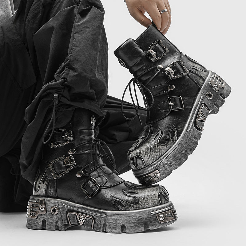 Retro-Punk-Schuhe mit Metall-Details