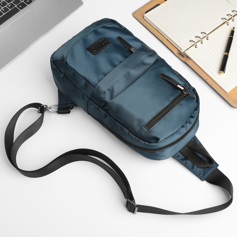 Mannlicher Schulter-Messenger mit Reissverschluss – Bild 5 | LuxeStyle