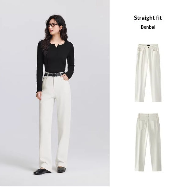 Leichte, hochgeschnittene Jeans