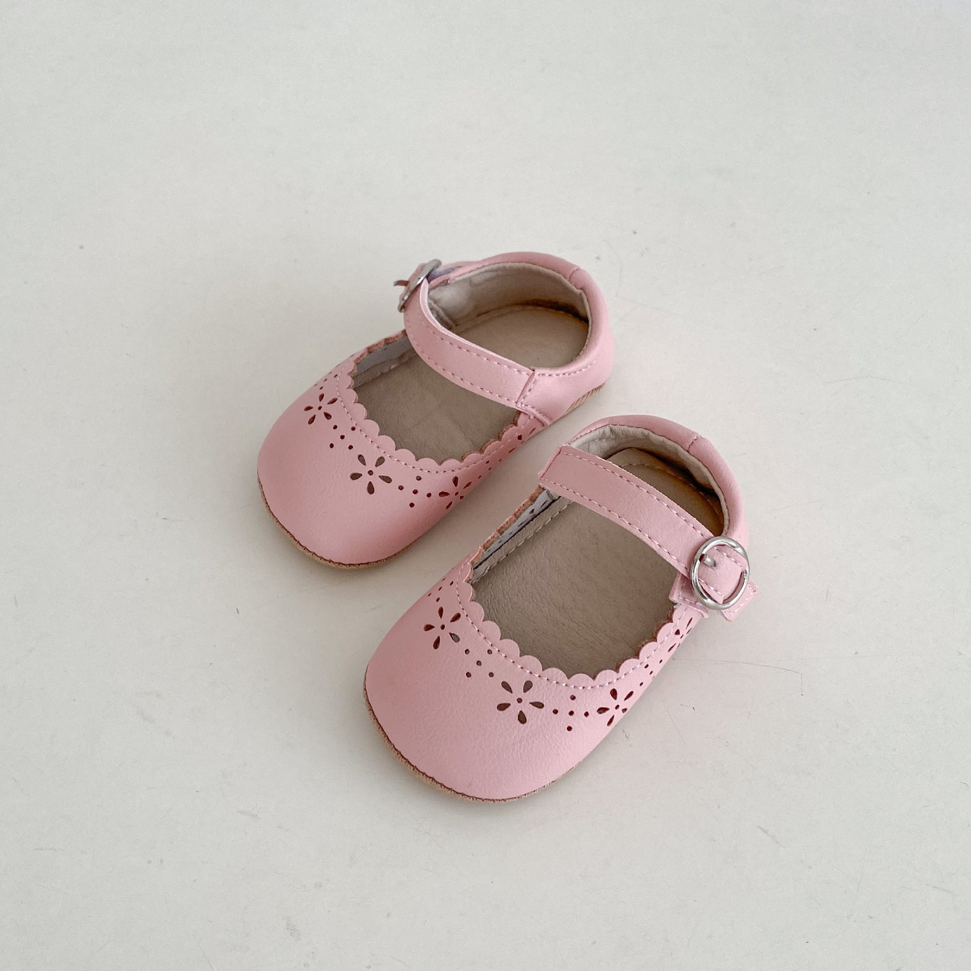 Weiche, atmungsaktive Kinderschuhe