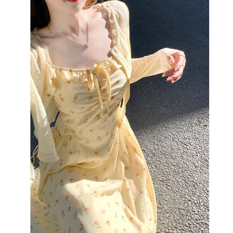 Gelbe Sommerschöner Maxi-Dress mit Spaghetti-Trägern