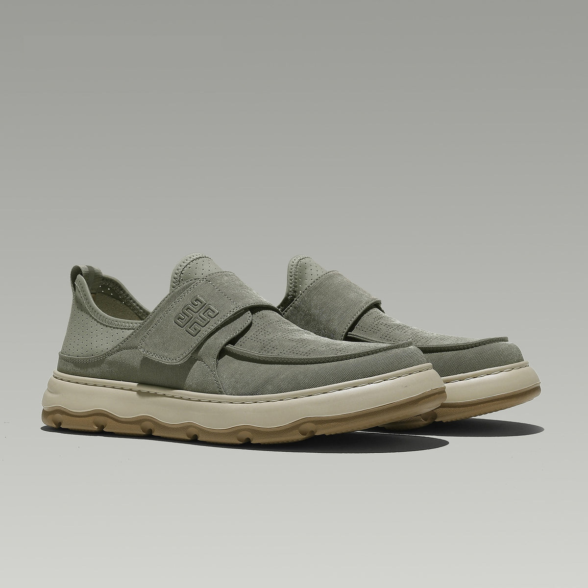 Atmungsaktive Freizeitschuhe mit Klettverschluss – Bild 1 | LuxeStyle