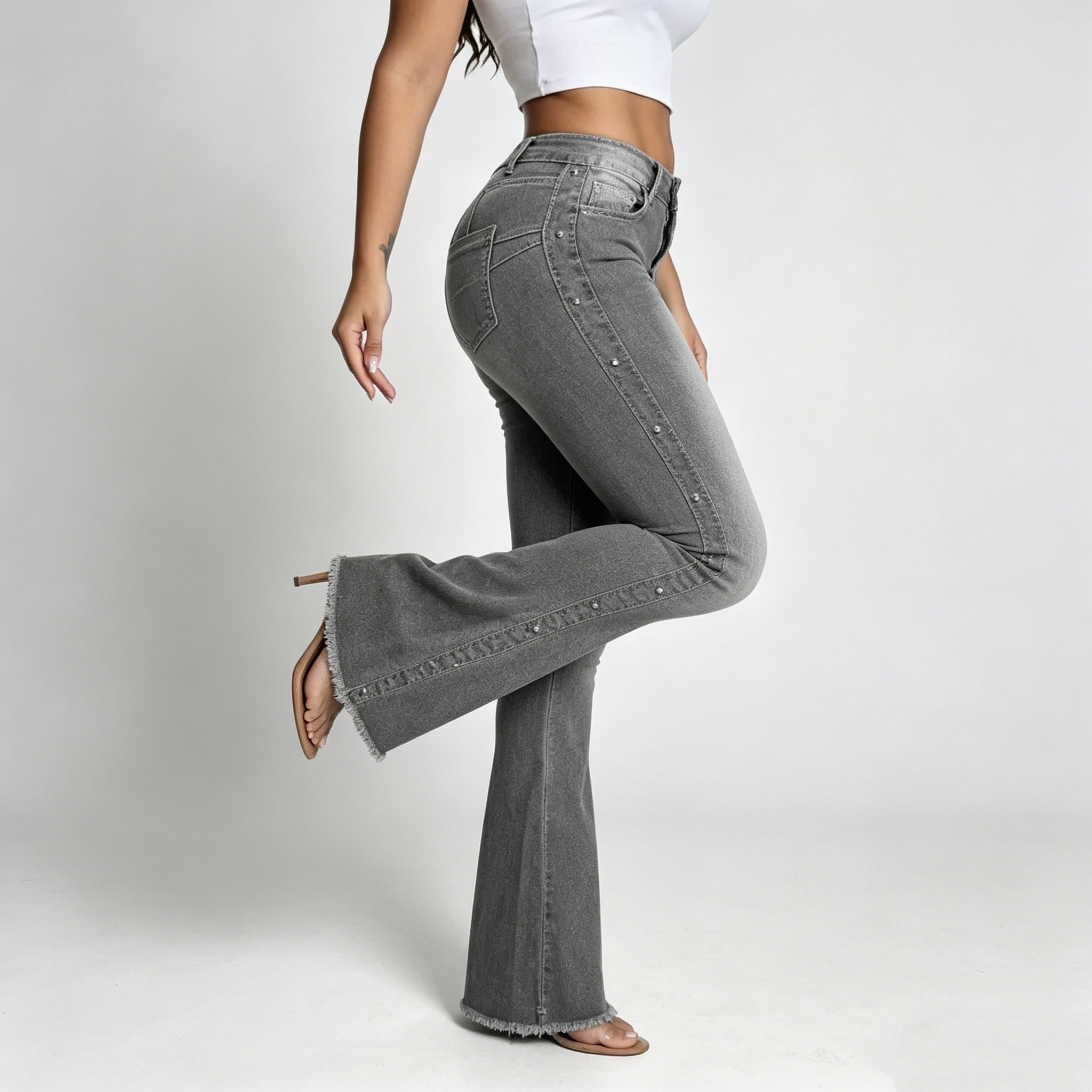 Stud-Details Hochtaillierte Flare-Jeans Grau-Wasch, Slim Bootcut (bis