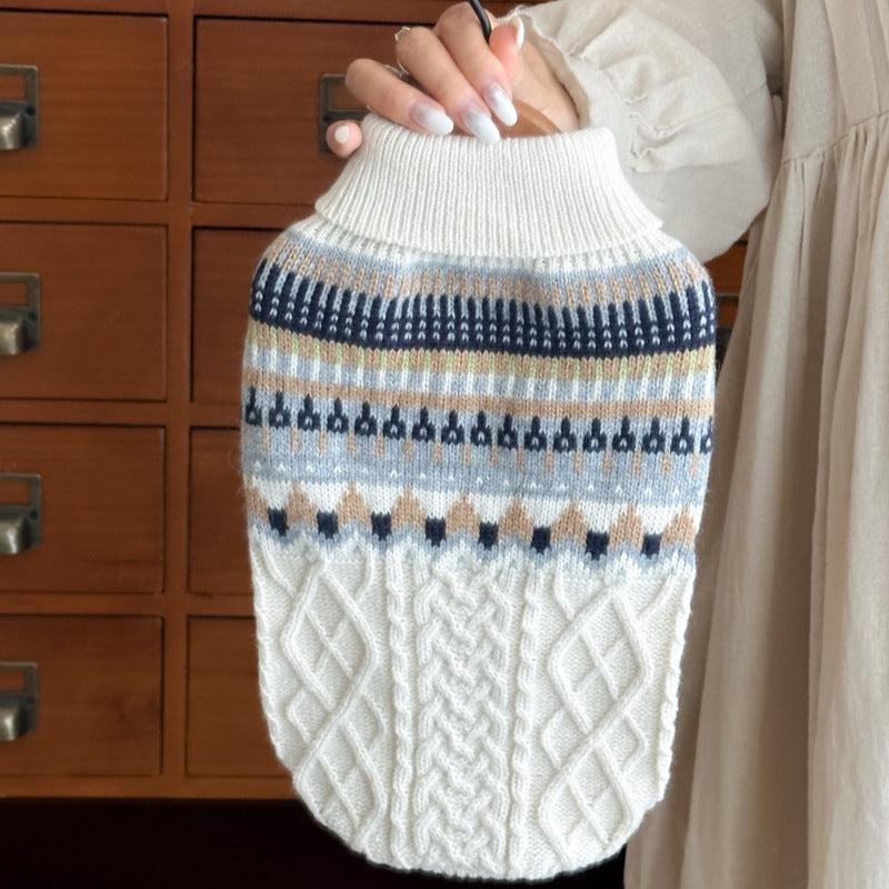 Hundepullover Weiss/Blau im Fair-Isle-Strickmuster